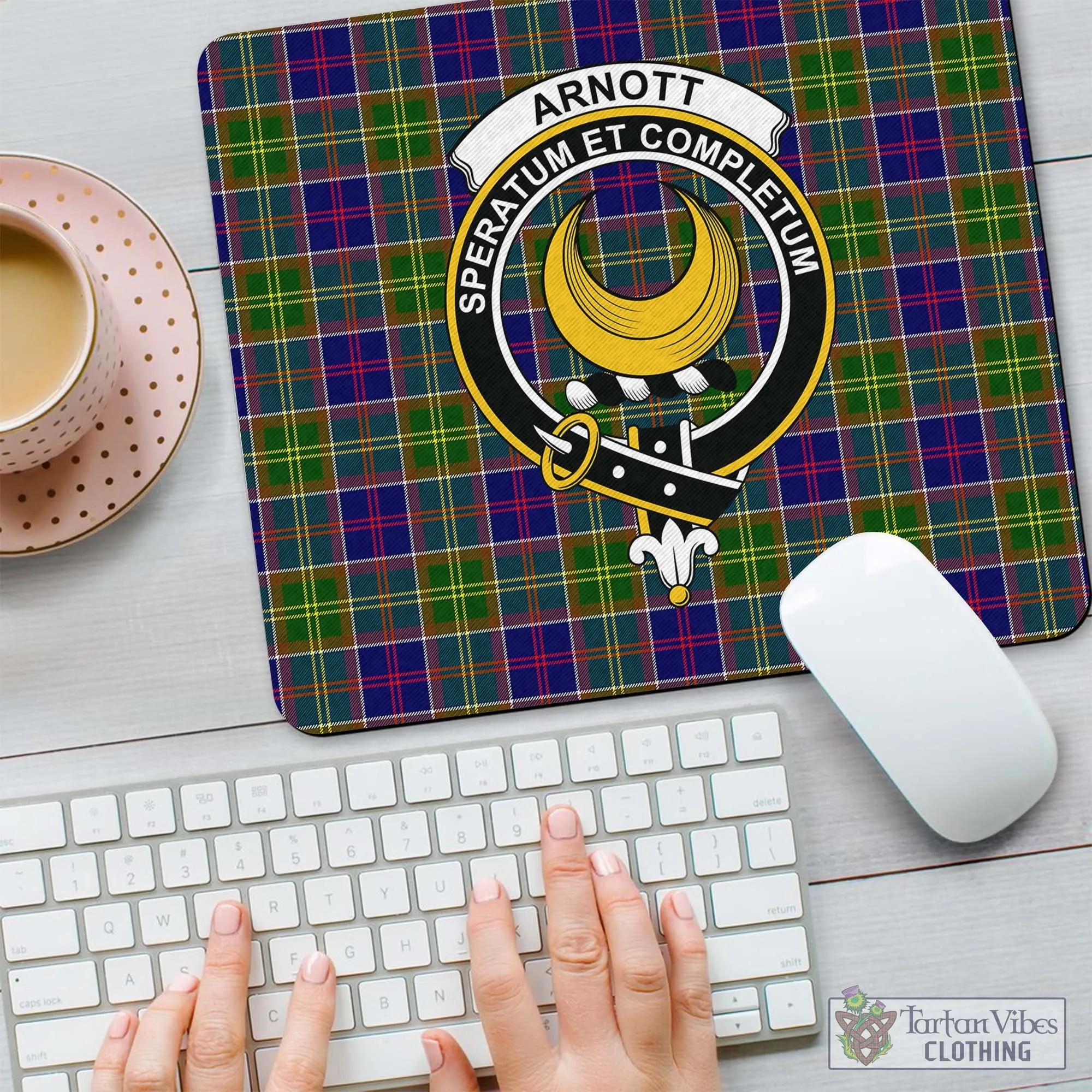 Arnott Tartan Mouse Pad with Family Crest