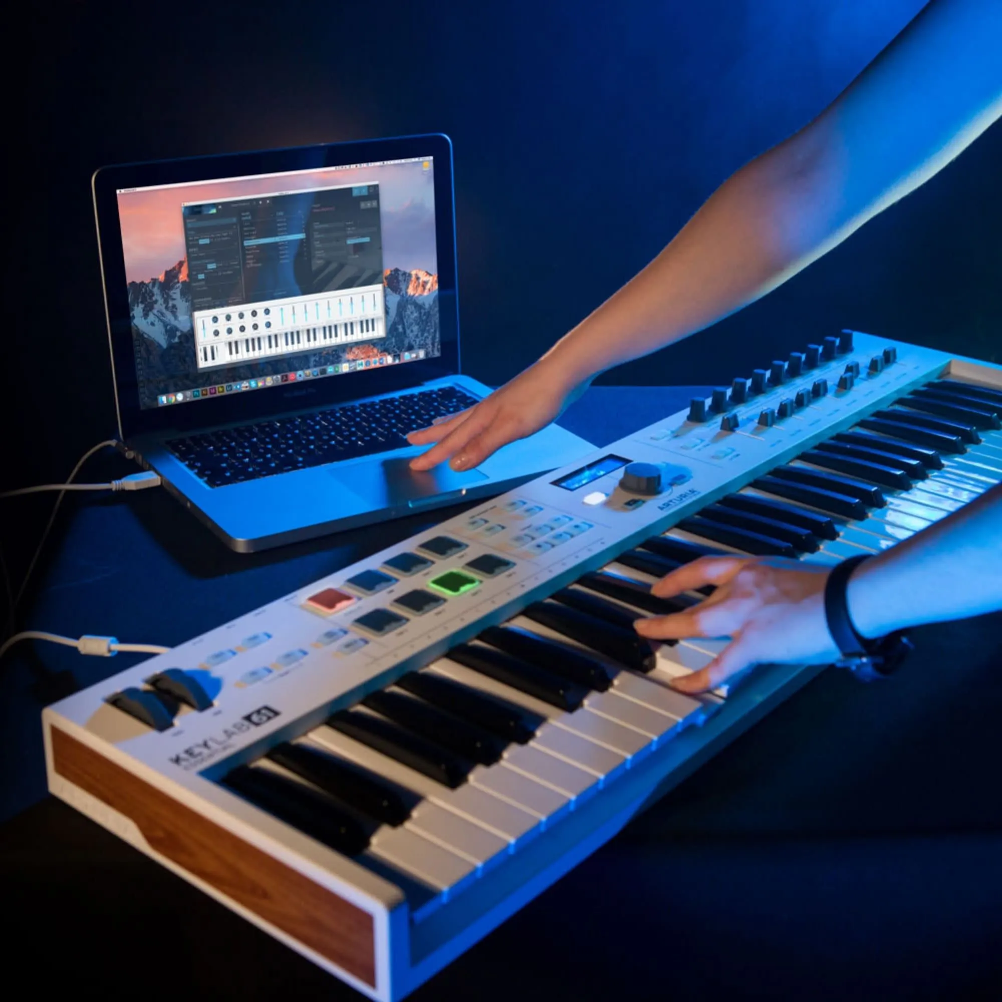 Arturia Keylab 61 Essential Keyboard Controller - White