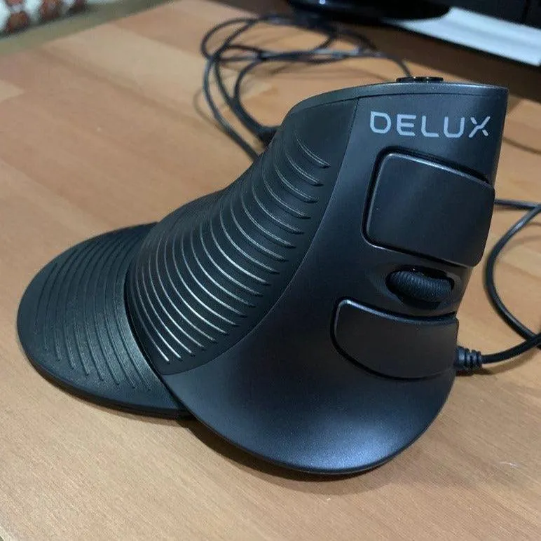 Delux M618BU Vertical Ergonomic Mouse: Wired mouse with palm rest and 6 buttons